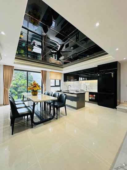 Nhà Đẹp TX 31 - Hẻm xe hơi