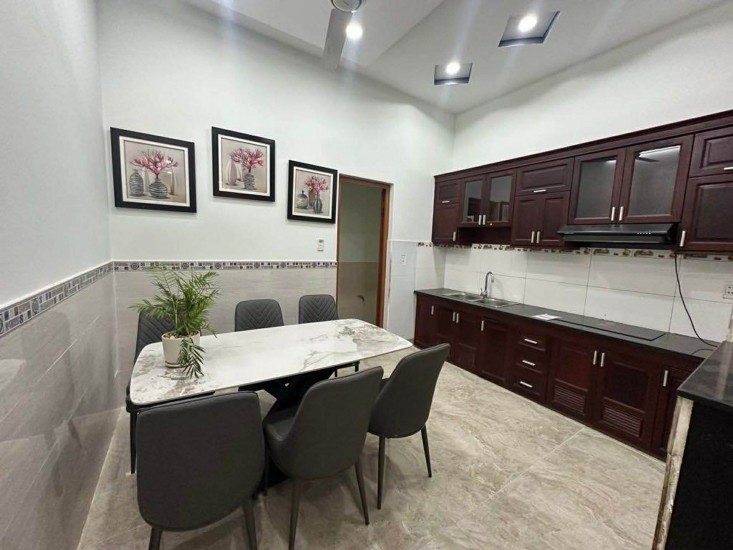 Nhà Đẹp TX 31 - Hẻm xe hơi