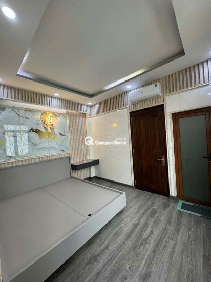 LÊN SÓNG NHÀ ĐẸP XE HƠI ĐẬU CỬA.