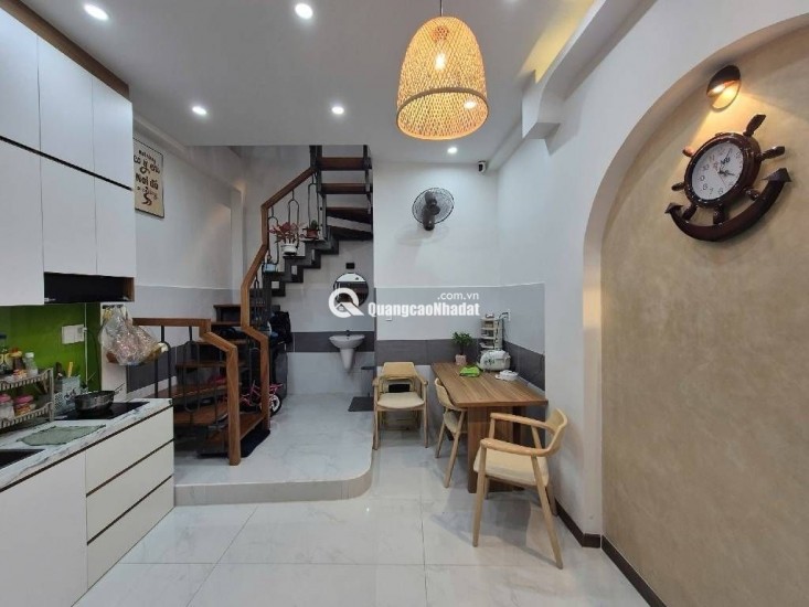 3 TẦNG - AN NINH - HẺM 4M - CHỈ HƠN 4 TỶ- P. VƯỜN LÀI
