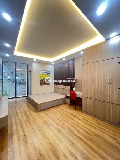 Nguyễn Văn Cừ , nhà đẹp ở ngay , full nội thất ,ngay sát cầu Chương Dương , 2 phút sang Phố Cổ , nhỉnh 11  

 SD - 56m²  dân xây chắc chắn -