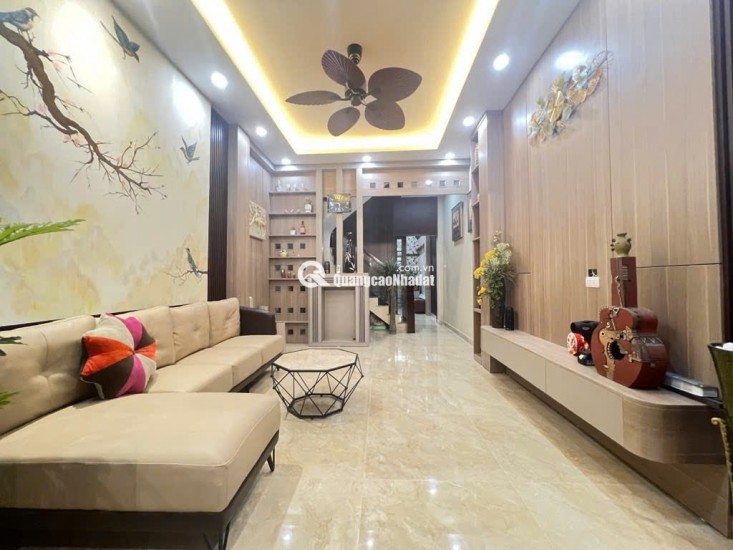 Nguyễn Văn Cừ , nhà đẹp ở ngay , full nội thất ,ngay sát cầu Chương Dương , 2 phút sang Phố Cổ , nhỉnh 11  

 SD - 56m²  dân xây chắc chắn -