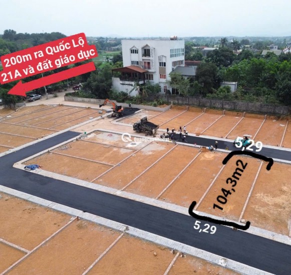 Đất ở gần trường học trung tâm hành chính và chợ!!!