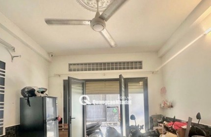 Vị trí cực đẹp, khu dân trí cao, hẻm thông thoáng