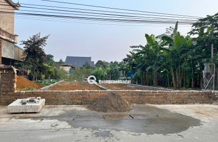 LÊN SÓNG NHÀ ĐẸP XE HƠI ĐẬU CỬA.