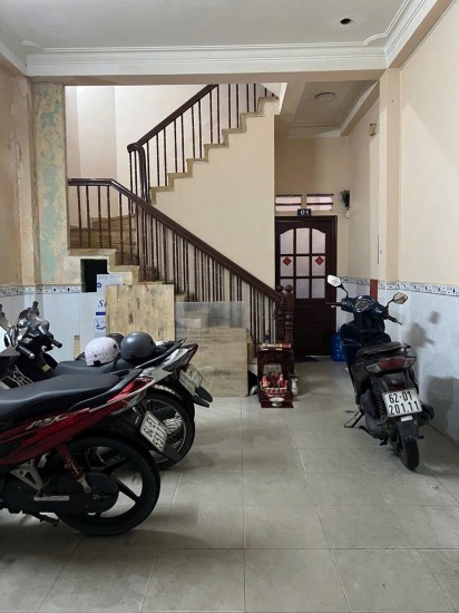 GÀ ĐẺ TRỨNG VÀNG PHÚ NHUẬN – CHDV 7 PHÒNG – HẺM Ô TÔ