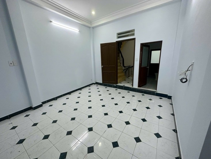HẺM XE HƠI NGUYỄN KIỆM GIÁP SÂN BAY – 3 LẦU NỞ HẬU – SẴN DÒNG TIỀN 14TR /THÁNG