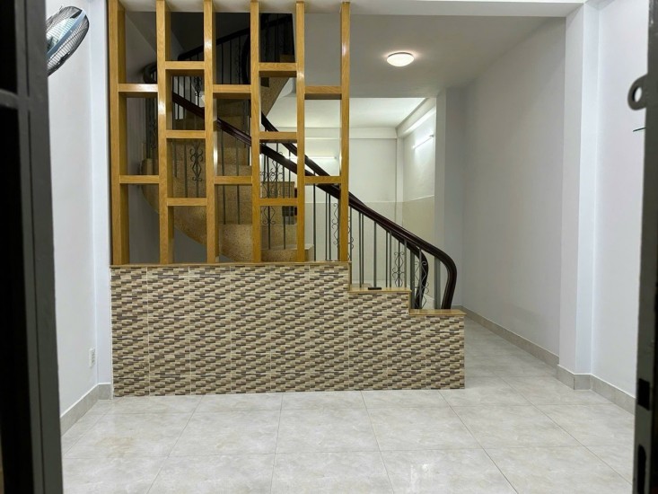 HẺM XE HƠI NGUYỄN KIỆM GIÁP SÂN BAY – 3 LẦU NỞ HẬU – SẴN DÒNG TIỀN 14TR /THÁNG