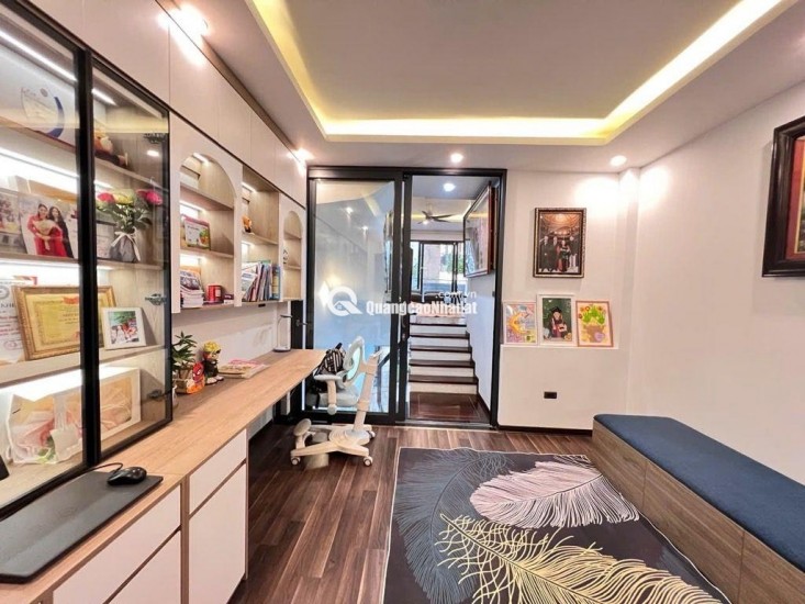 BÁN NHÀ HOA HẬU LONG BIÊN - CHỦ TỰ XÂY - GARA Ô TÔ - NHÀ CỰC THOÁNG - NỘI THẤT ĐẸP CHỦ ĐỂ LẠI 99% - 48M - NHỈNH 15 TỶ