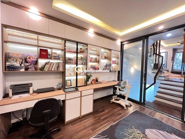 BÁN NHÀ HOA HẬU LONG BIÊN - CHỦ TỰ XÂY - GARA Ô TÔ - NHÀ CỰC THOÁNG - NỘI THẤT ĐẸP CHỦ ĐỂ LẠI 99% - 48M - NHỈNH 15 TỶ