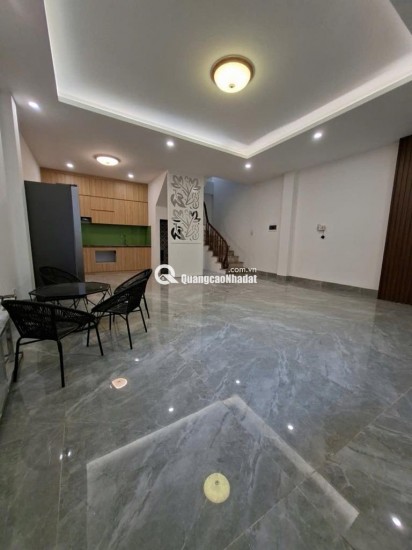 BÁN NHÀ - ĐỨC GIANG - VIỆT HƯNG - NHÀ 5 TẦNG DÂN XÂY CHẮC CHẮN - MẶT NGÕ Ô TÔ THÔNG - KINH DOANH TỐT - 30M - NHỈNH 7 TỶ