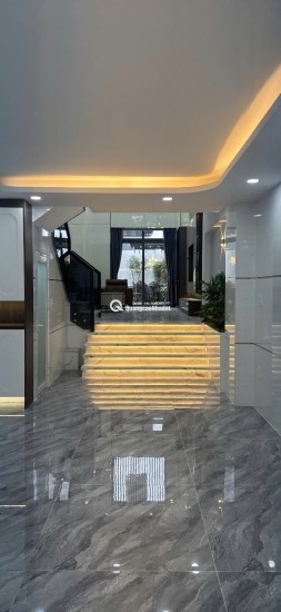 NHÀ MỚI XÂY DỌN VÔ Ở NGAY , 4 TẦNG CHỈ NHỈNH 6 TỶ . ALO EM XEM NHÀ