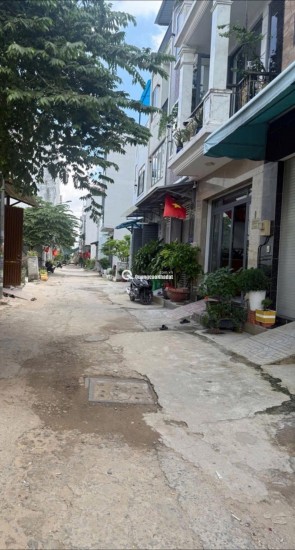BÁN NHÀ 4 TẦNG - ĐƯỜNG BÌNH THÀNH - QUẬN BÌNH TÂN CHỈ NHỈNH 5 TỶ