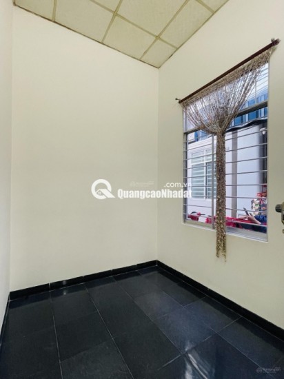 Bán căn góc 2 mặt tiền trung tâm Nha Trang, cách Champa Island 400m. DT 78m2 giá chỉ 2 tỷ 850tr