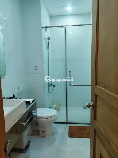 Bán nhà đường  357, Phước Long B, Q9, Thủ Đức, TP HCM. DT 100,2 m2, 3 tầng, sổ hồng. Giá 14.9 tỷ