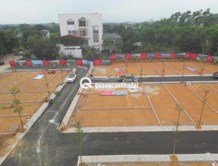 ĐHQG không phải là tiện ích, mà là nguồn tiền. Mỗi mùa nhập học là một làn sóng thuê trọ. Ai có đất gần đây là người thu tiền đều.
Không phải ngẫu