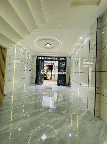 ‎ CHỦ GẤP GIẢM SỐC: CHỈ 7 ĐỒNG HƠN- NHÀ 5 TẦNG TÊN LỬA 
