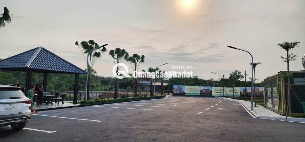 Chính chủ bán gấp lô đất view hồ tại Hòa Lạc 100m2 full thổ cư,sẵn sổ công chứng trong ngày