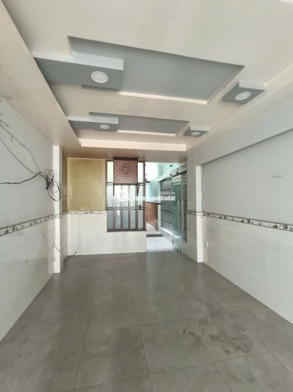 CHÍNH CHỦ CẦN BÁN NHÀ 3 TẦNG ĐẸP - SÁT PHẠM VĂN ĐỒNG - CHỈ 8.6 TỶ