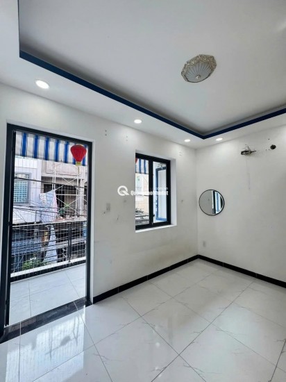 Bán nhà 3 tầng gần đường Nguyễn Duy Trinh 52m2 giá 4tỉ350tr Quận 9 Tp.HCM
