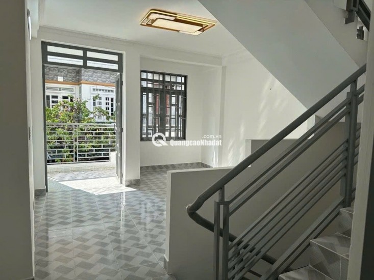  NHÀ MỚI ĐẸP – XE HƠI NGỦ TRONG NHÀ – NGANG 5M NỞ HẬU HIẾM TẠI TÂN PHÚ 