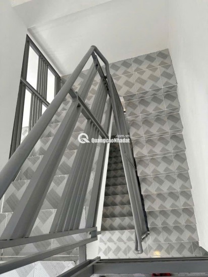  NHÀ MỚI ĐẸP – XE HƠI NGỦ TRONG NHÀ – NGANG 5M NỞ HẬU HIẾM TẠI TÂN PHÚ 