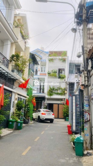 BÁN NHÀ QL 13 GẦN VẠN PHÚC CITY - DT 52M2 (4 TẦNG) - SẴN SỔ HỒNG - 7.5 TỶ TL. LH:0987202882.
