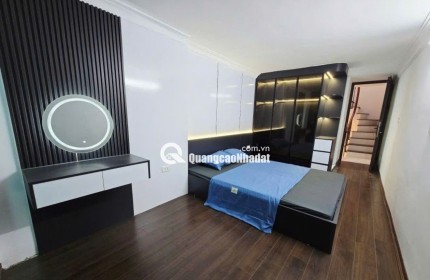 Nhà đẹp Trung tâm Phúc Lợi Long Biên, 5 tầng, Full nội thất, ngõ ô tô thông, ô tô đỗ cửa