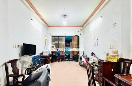 NHÀ HẺM THÍCH QUẢNG ĐỨC - PHÚ NHUẬN