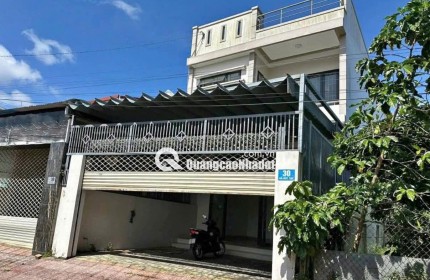CẦN BÁN NHÀ 1 TRỆT 1 LẦU THIẾT KẾ CHẮC CHẮN KIÊN CỐ TẠI PHÚ MỸ HƯNG