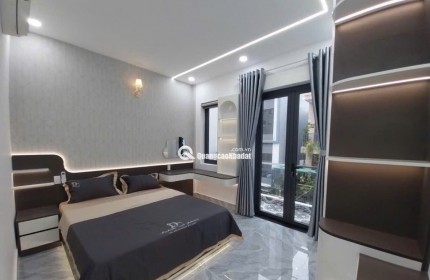 NHÀ 5 TẦNG CAO CẤP TRUNG MỸ TÂY, Q12 – HẺM Ô TÔ 5M – GIÁ CHỈ 8.6 TỶ- FULL NỘI THẤT