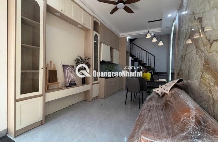 Cực hiếm nhà Xuân Thủy gần 40m2x6T, 2 thoáng , ngõ VF3 thông, nhỉnh 11tỷ