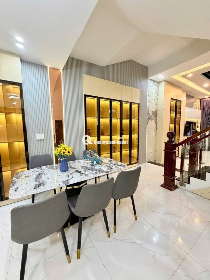 Nhà 3 Tầng full nội thất đường Dương Đức Hiền - Gần biển