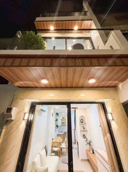 Nhà đẹp Full Nội Thất vị trí hiếm trung tâm quận 5