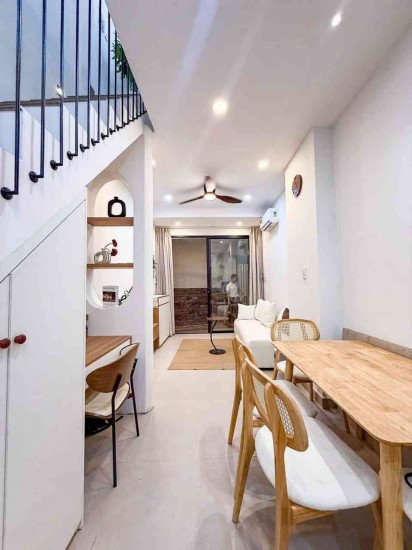 Nhà đẹp Full Nội Thất vị trí hiếm trung tâm quận 5