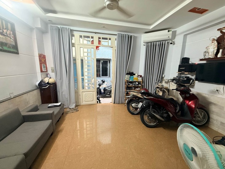 Nhà đẹp Điện Biên Phủ - 50M ra hẻm xe tải
