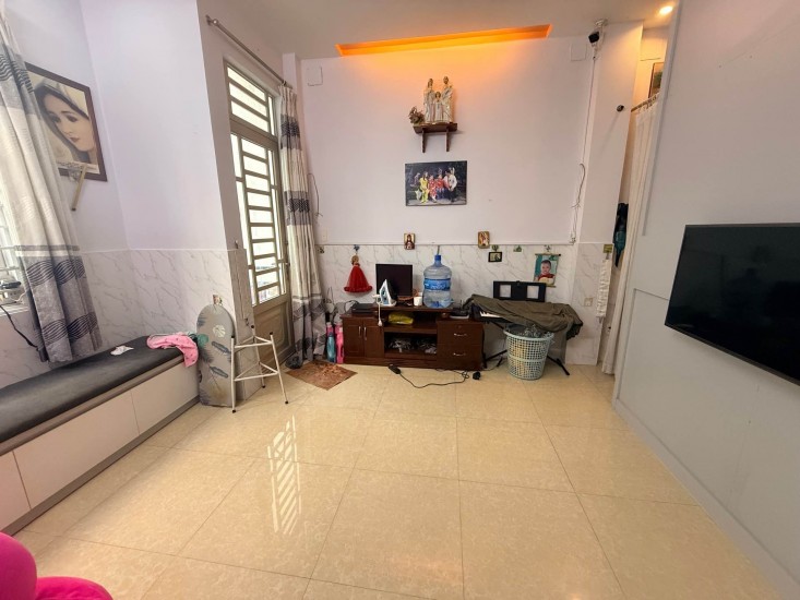 Nhà đẹp Điện Biên Phủ - 50M ra hẻm xe tải