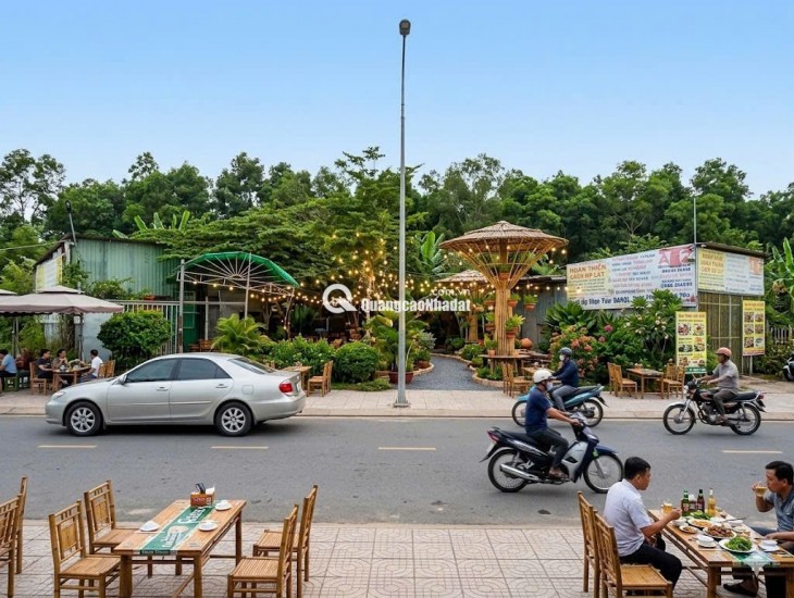 BÁN 500M ĐẤT TẠI CẦN THƠ, CÓ KHO SẲN BAO QUANH ĐẤT, MẶT TIỀN 27M, MẶT LỘ NHỰA 18M. LH:0798441899