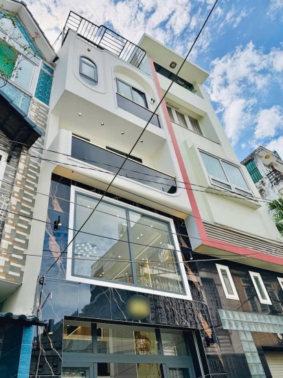 SIÊU PHẨM NGAY PHƯỜNG 10(CŨ)-10PHÚT DI CHUYỂN ĐẾN SÂN BAY -NHÀ NỞ HẬU- 5 TẦNG BTCT- TẶNG FULL NỘI THẤT