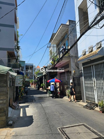 Nhà Tân Phú, 1trệt 3lầu, 4 phòng ngủ, Giá 7,2 tỷ TL