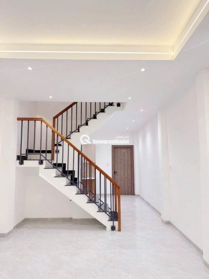  SIÊU PHẨM NHÀ ĐẸP HOÀN THIỆN - XE HƠI NGỦ TRONG NHÀ  - SỔ ĐẸP VUÔNG VỨC -  60M2 - 4*15M - HẺM XE TẢI THÔNG - KHU DÂN CƯ DÂN TRÍ - AN NINH - GIÁ 6