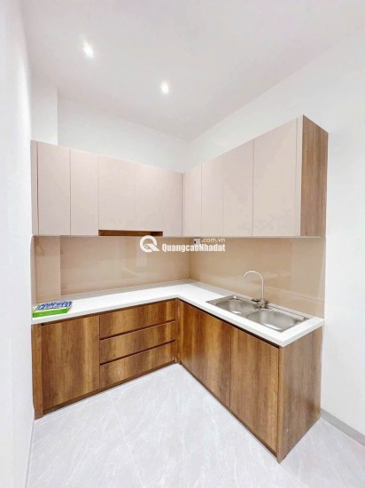  SIÊU PHẨM NHÀ ĐẸP HOÀN THIỆN - XE HƠI NGỦ TRONG NHÀ  - SỔ ĐẸP VUÔNG VỨC -  60M2 - 4*15M - HẺM XE TẢI THÔNG - KHU DÂN CƯ DÂN TRÍ - AN NINH - GIÁ 6