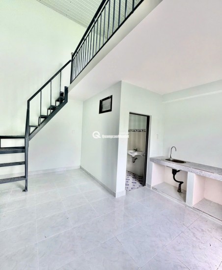 BÁN DÃY TRỌ 300M2 GẦN TTTM VÀ TRƯỜNG HỌC CÓ NGUỒN THU ỔN ĐỊNH