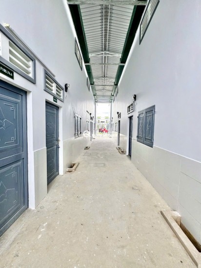 BÁN DÃY TRỌ 300M2 GẦN TTTM VÀ TRƯỜNG HỌC CÓ NGUỒN THU ỔN ĐỊNH