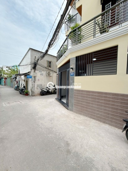 NHÀ GÓC 2 MẶT TIỀN – VỊ TRÍ SIÊU ĐẸP – 9.6 TỶ - HH 1% NHỜ ACE GIỚI THIỆU. LH:0938288389.