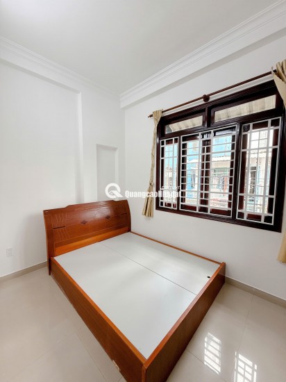 NHÀ GÓC 2 MẶT TIỀN – VỊ TRÍ SIÊU ĐẸP – 9.6 TỶ - HH 1% NHỜ ACE GIỚI THIỆU. LH:0938288389.