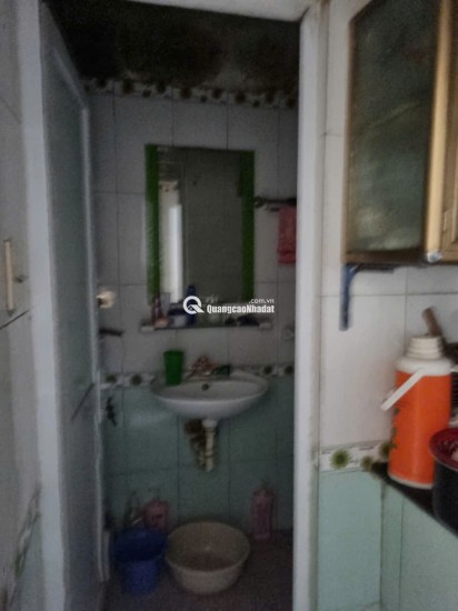BÁN NHÀ MẶT TIỀN ĐƯỜNG QL1A, DT 43M2 SĐCC 4,5TỶ. LH:0396631136 – 0386663369.
