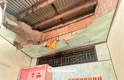 NHÀ TRUNG TÂM QUẬN 5 - VÀI BƯỚC RA MẶT TIỀN
