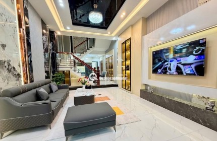 Nhà 3 Tầng full nội thất đường Dương Đức Hiền - Gần biển