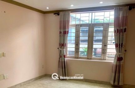 Bán nhà 2 tầng- hẻm xe hơi thông- ngã tư 4 xã Bình Trị Đông- chỉ 4 tỉ nhỉnh